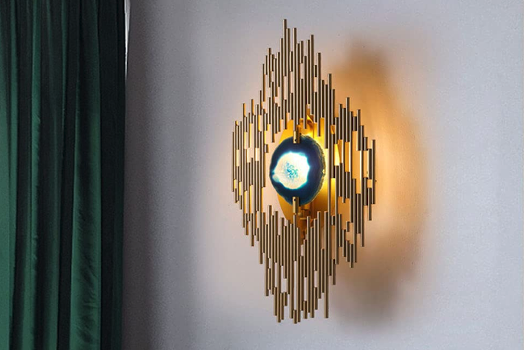 Elegant Agate Slice Wall Sconce: A Luxury Decor Accent